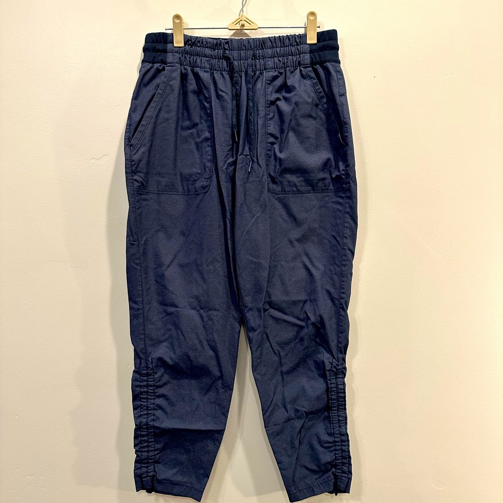 The North FaceHiking pants. Blue. Tie waist. Size L.